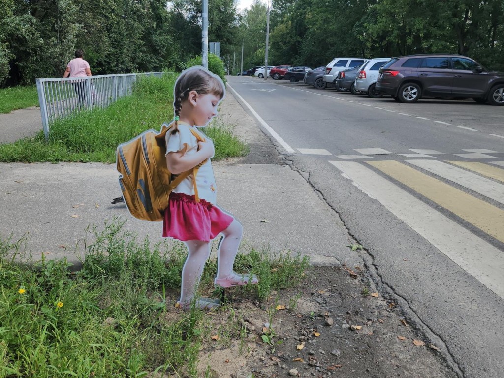 Пластиковые фигуры детей на пешеходных переходах будут держать в тонусе водителей Воскресенска до 1 сентября