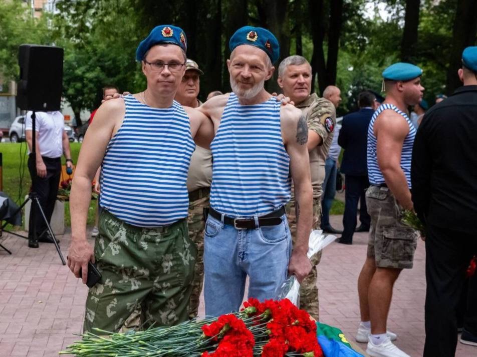 В Подольске на площади Славы почтили память погибших бойцов ВДВ