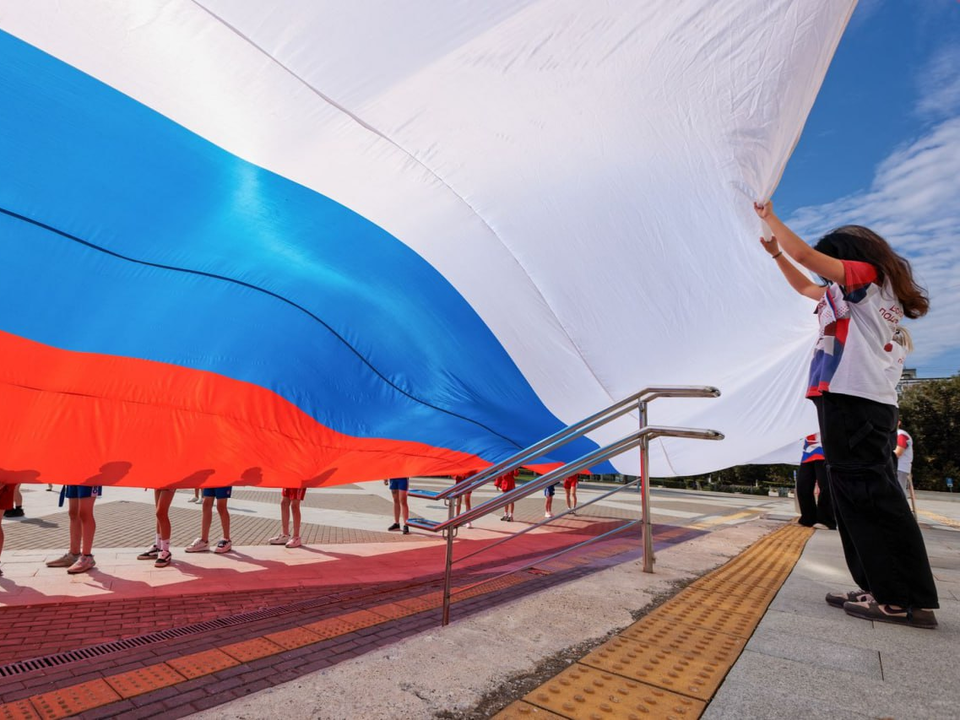 Как в Озерах и Коломне отпразднуют День российского флага