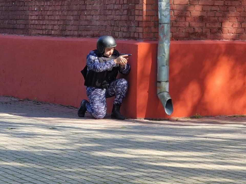 «Преступника» задержали: в школе  Балашихи провели антитеррористические учения