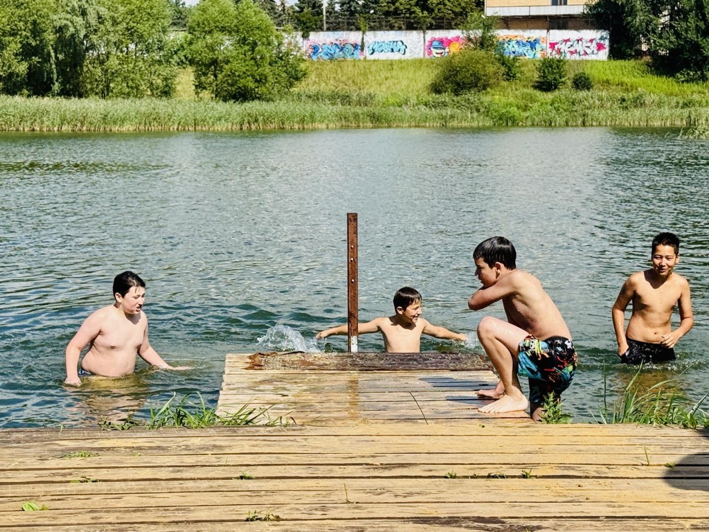 Гидра признана безопасной: единственный водоем в округе успешно прошел пробы воды и песка