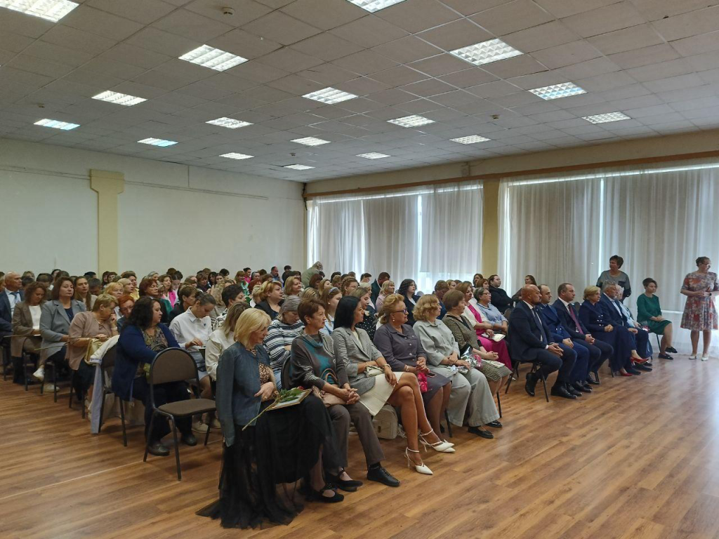 Более 4 тыс. школьников в Бронницах сядут за парты 1 сентября