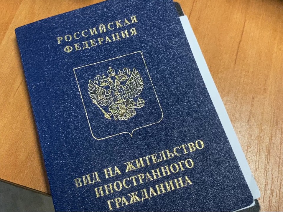 Правоохранительные органы задержали полсотни нелегалов при проверке складов в Софьино