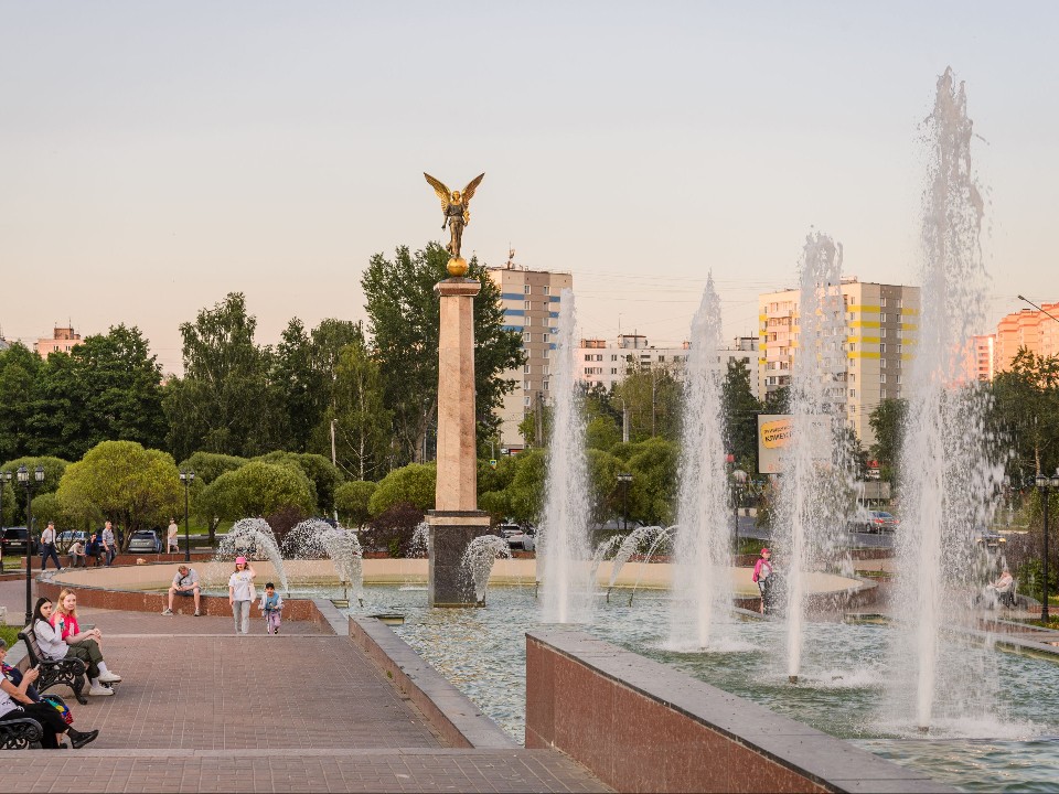 Где расположены самые красивые фонтаны в Московской области