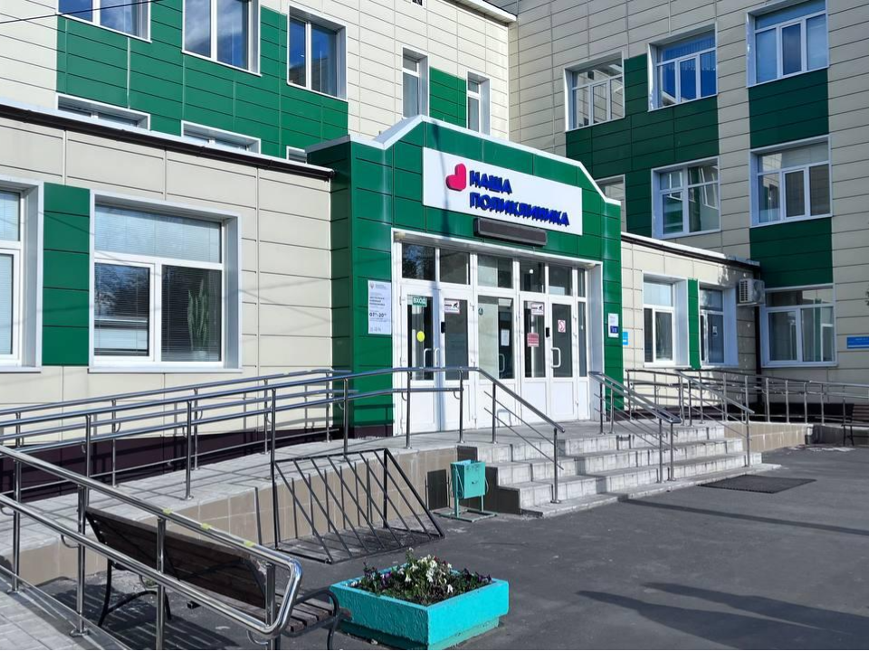В Луховицкой больнице изменили пропускной режим: как теперь попасть к врачу и проведать пациента