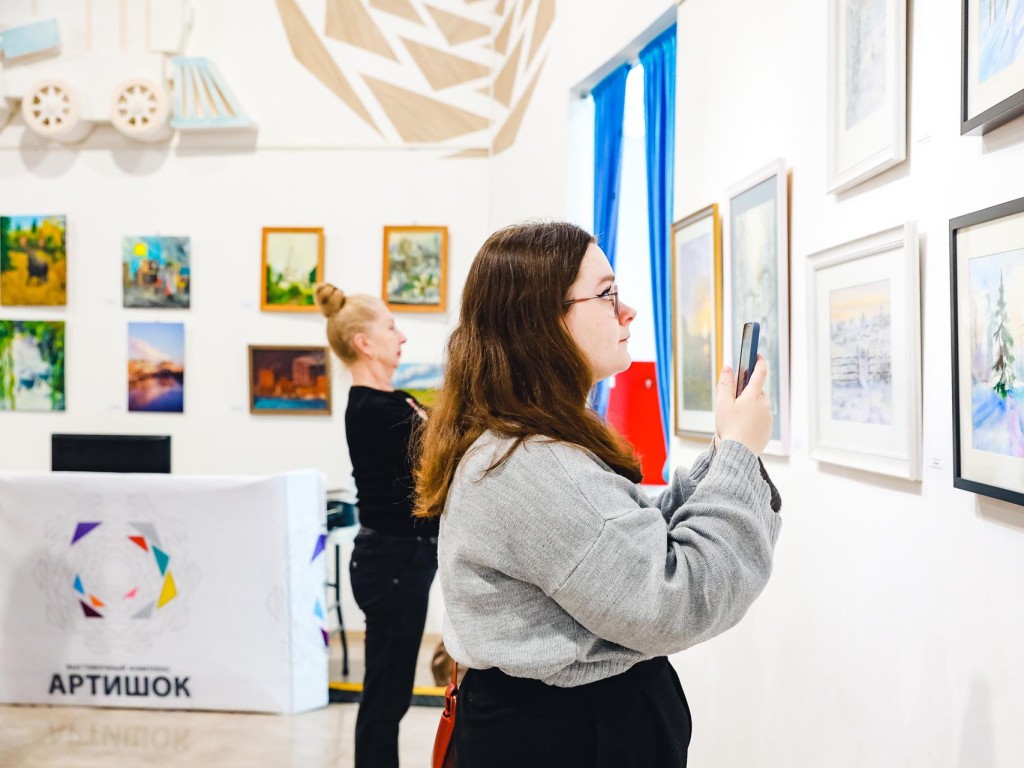 В выставочном комплексе «Артишок» откроется выставка в стиле киберпанк-импрессионизм