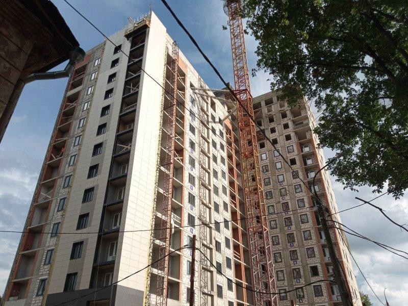 В Южном завершили монолитные работы в доме для переселенцев из аварийного жилья