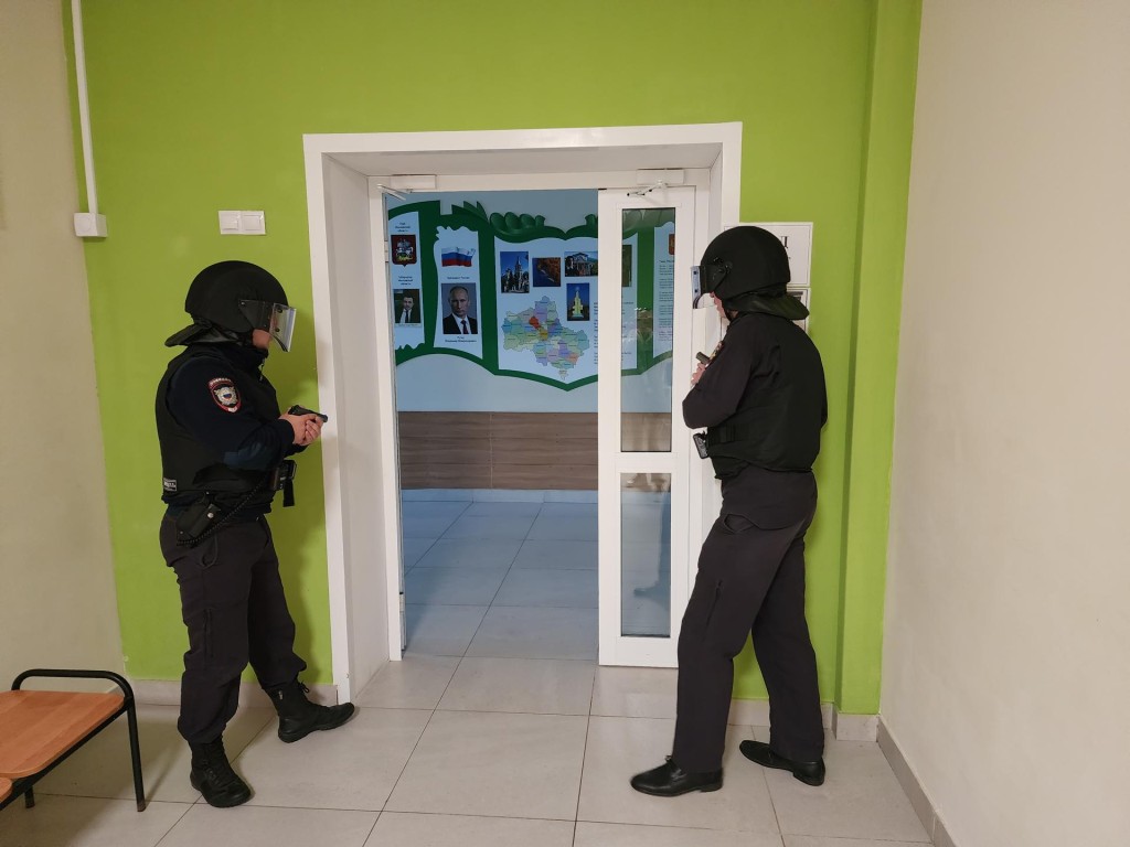 В Солнечногорске школы проверили на готовность к чрезвычайным ситуациям