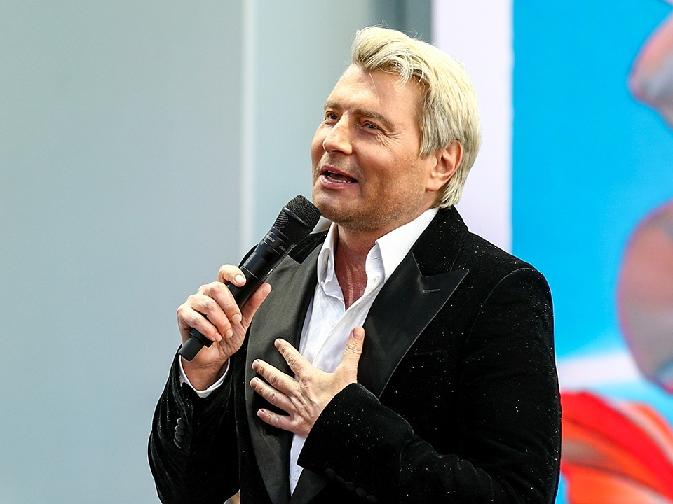 Басков анонсировал премьеру песни на стихи Гуцериева