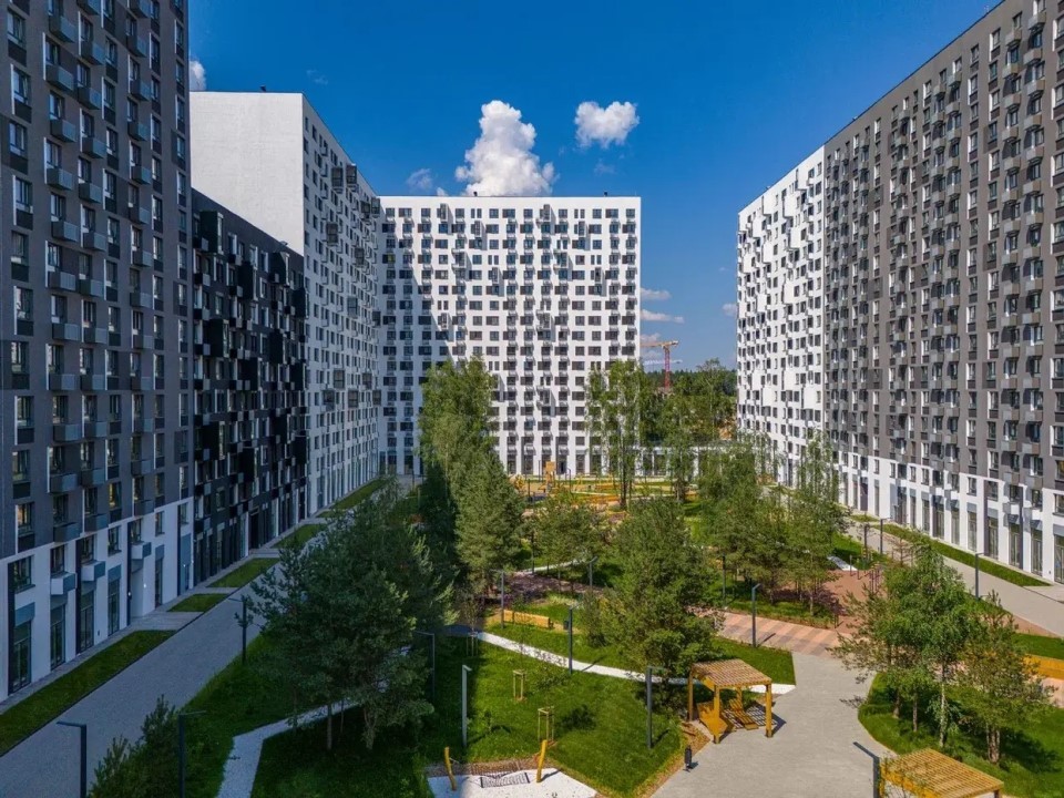 Как создаются зеленые дворы в жилых комплексах Подмосковья