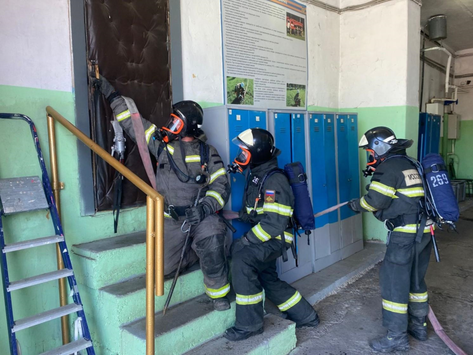 «Мособлпожспас» провел пожарно-тактические учения в Ступине