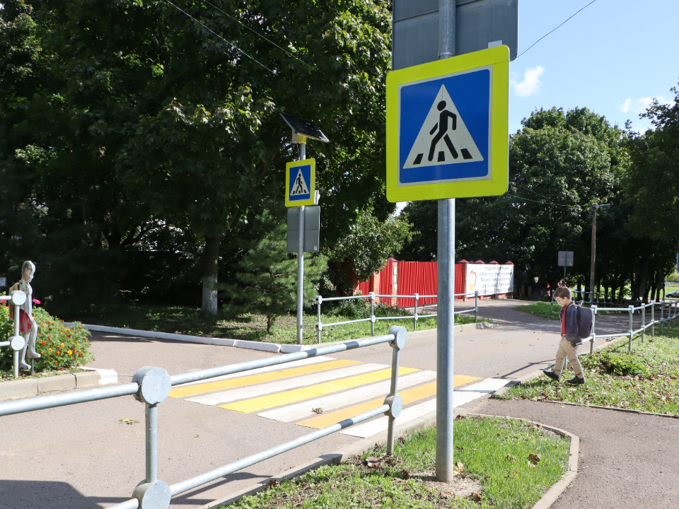 Подходы к школам округа сделали удобнее и безопаснее