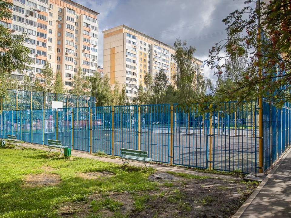 В поселке ВНИИССОК обновили три двора