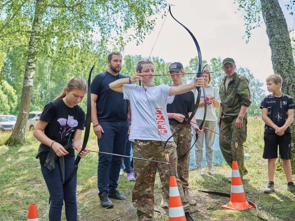 Более 50 школьников Чехова совмещают каникулы с юнармейскими тренировками