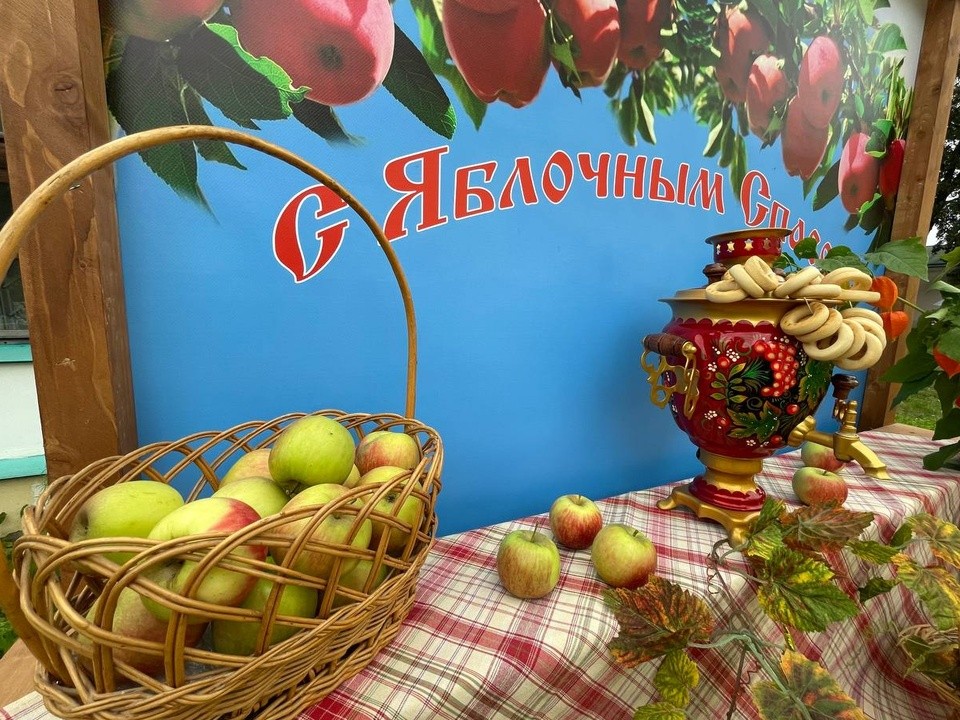 Клубные посиделки с пирогами запланировали для клинчан в Яблочный Спас