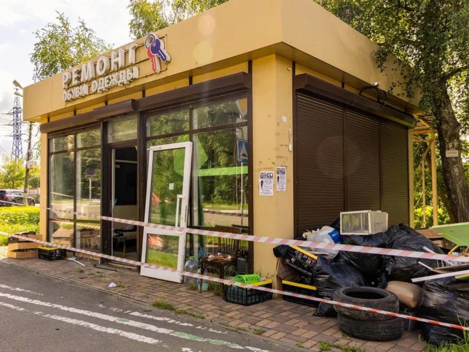 В Лобне демонтировали более 20 незаконных ларьков за полгода