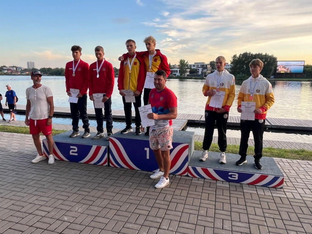 Бронницкие спортсмены выступают в Казани на соревнованиях по гребле на байдарках и каноэ