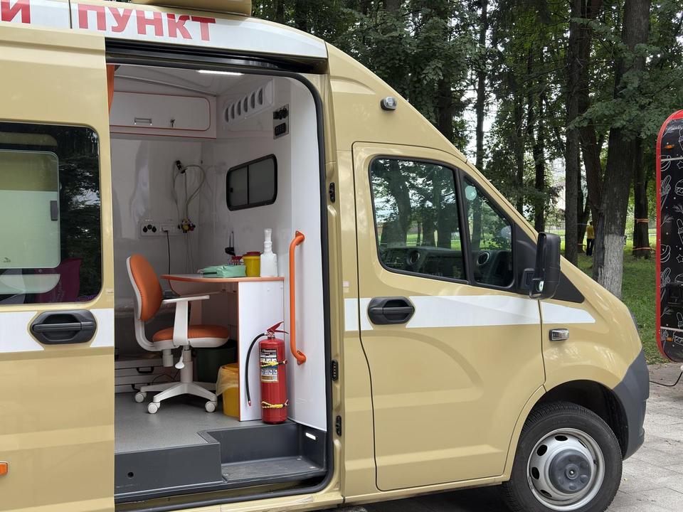 Около 15 человек в смену успевают принять врачи «поликлиники на колесах»