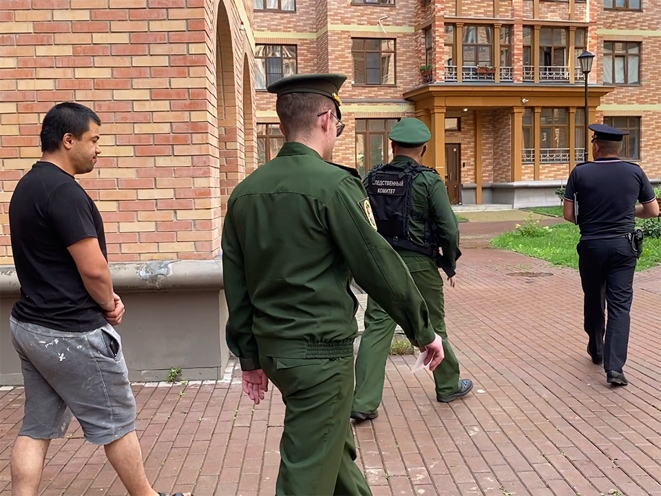 В Лайкове 11 разнорабочих, недавно получивших гражданство РФ, уклонялись от службы в армии