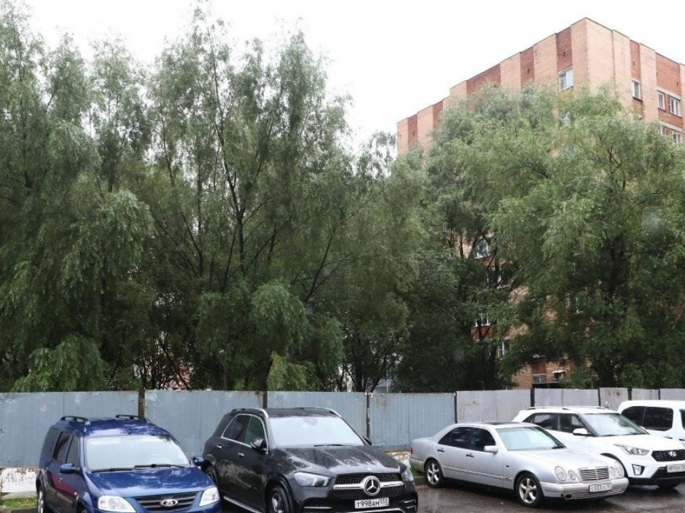 Строительство ветклиники на Лихачевском шоссе: жители Долгопрудного встретились с инвестором