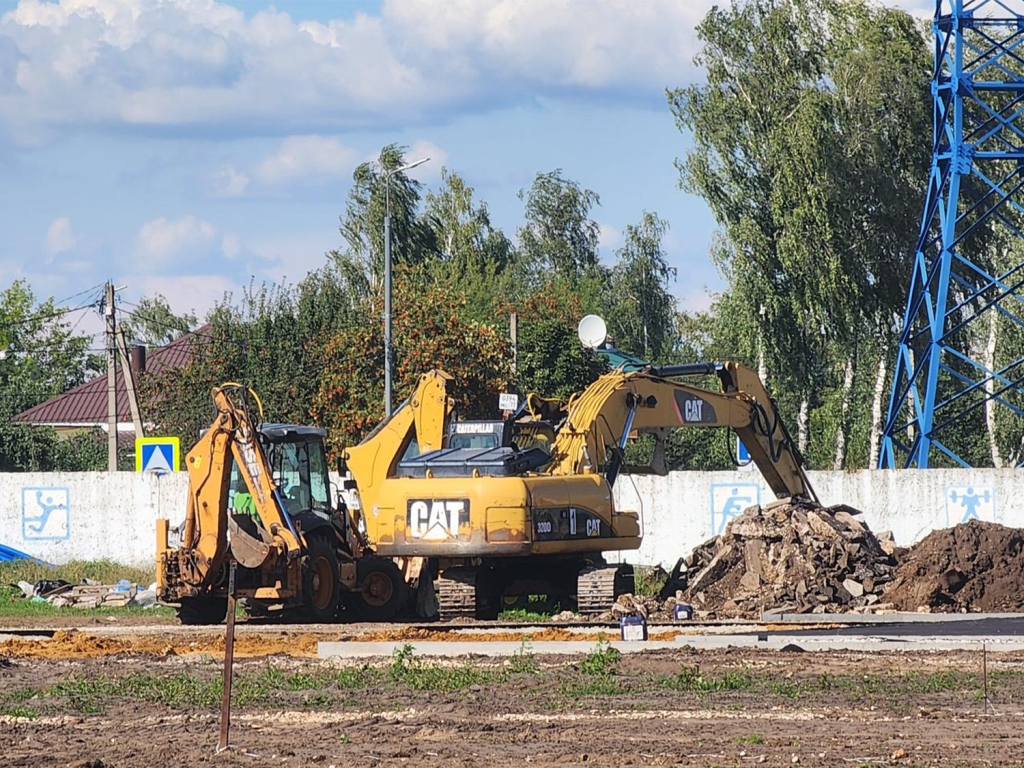 На городском стадионе в Зарайске заменят беговые дорожки и покрытие поля