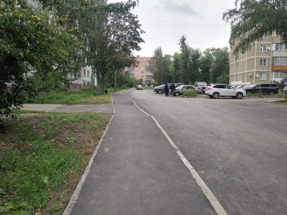 В Коломне обновили дворовые территории по трем новым адресам