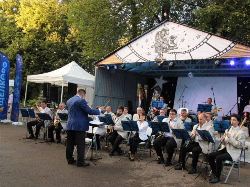 В Загорянском и Гребневе устроили народные гуляния