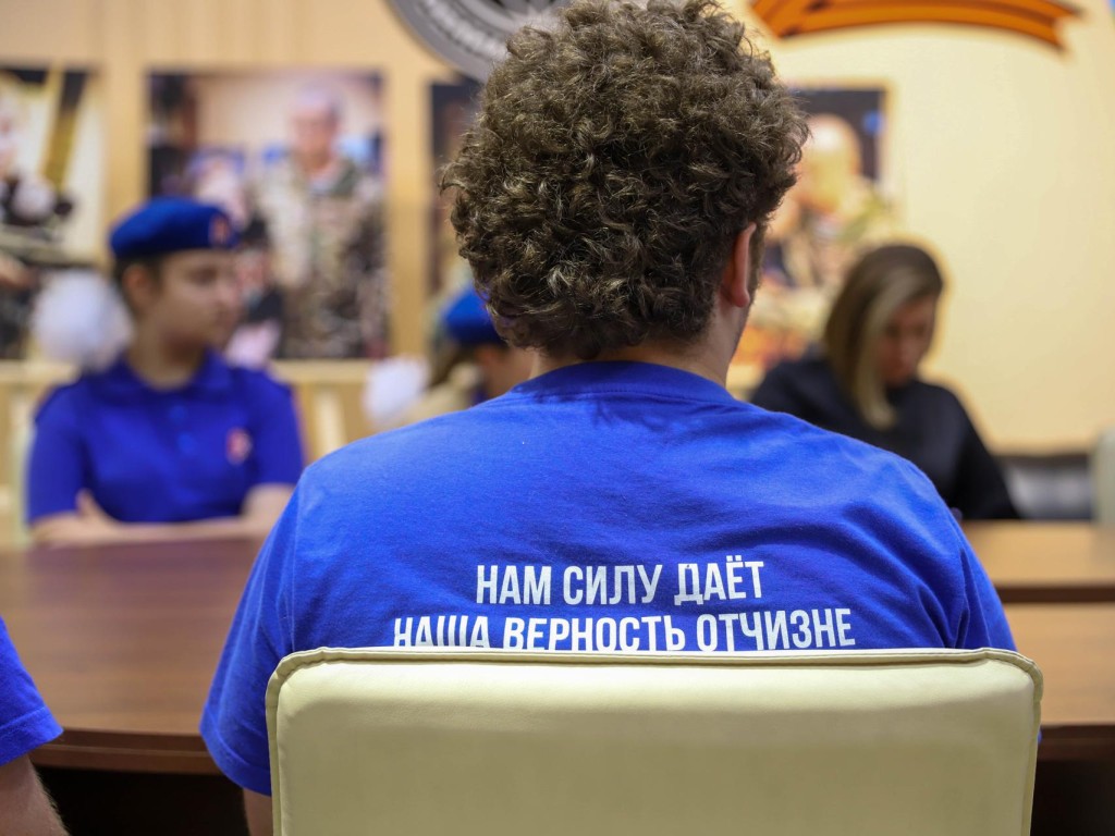 «Такие встречи бесценны»: ветераны СВО ответили на вопросы молодежи Солнечногорска