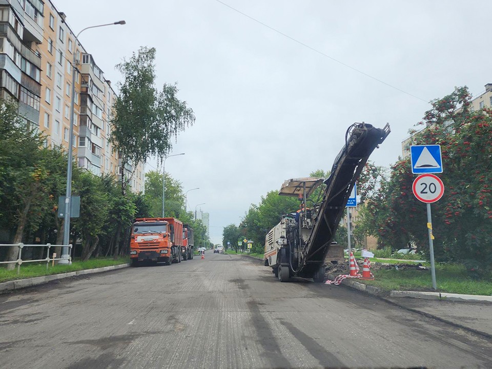 Дорожные бригады завершат ремонт проезда Мишина в сентябре