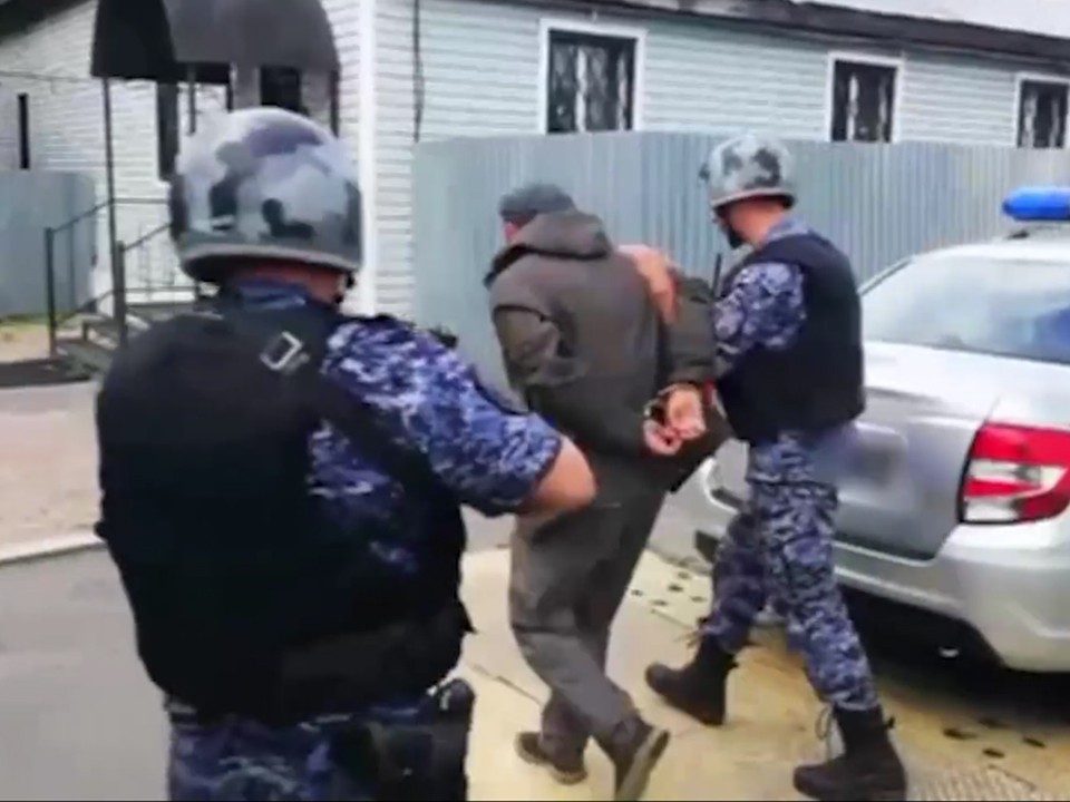 Росгвардейцы задержали мужчину, устроившего поножовщину на стройке в Ступине