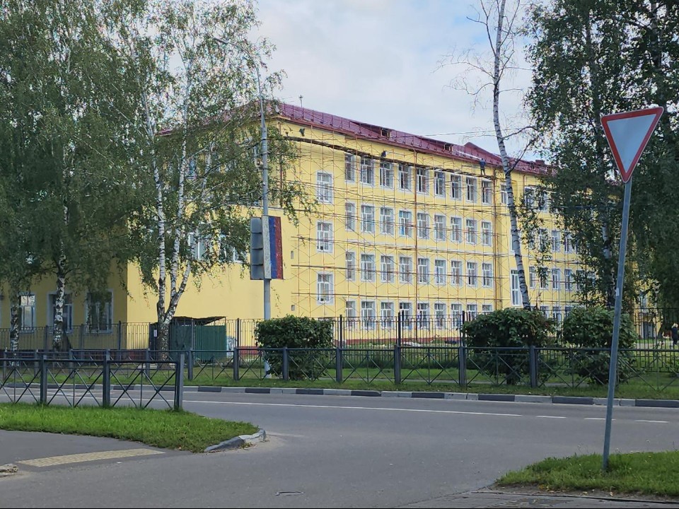 В люберецком лицее отреставрировали уникальный паркет времен СССР