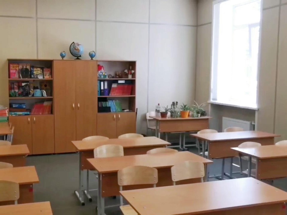 Подмосковные специалисты завершили восстановление школы на Левом берегу в Мариуполе