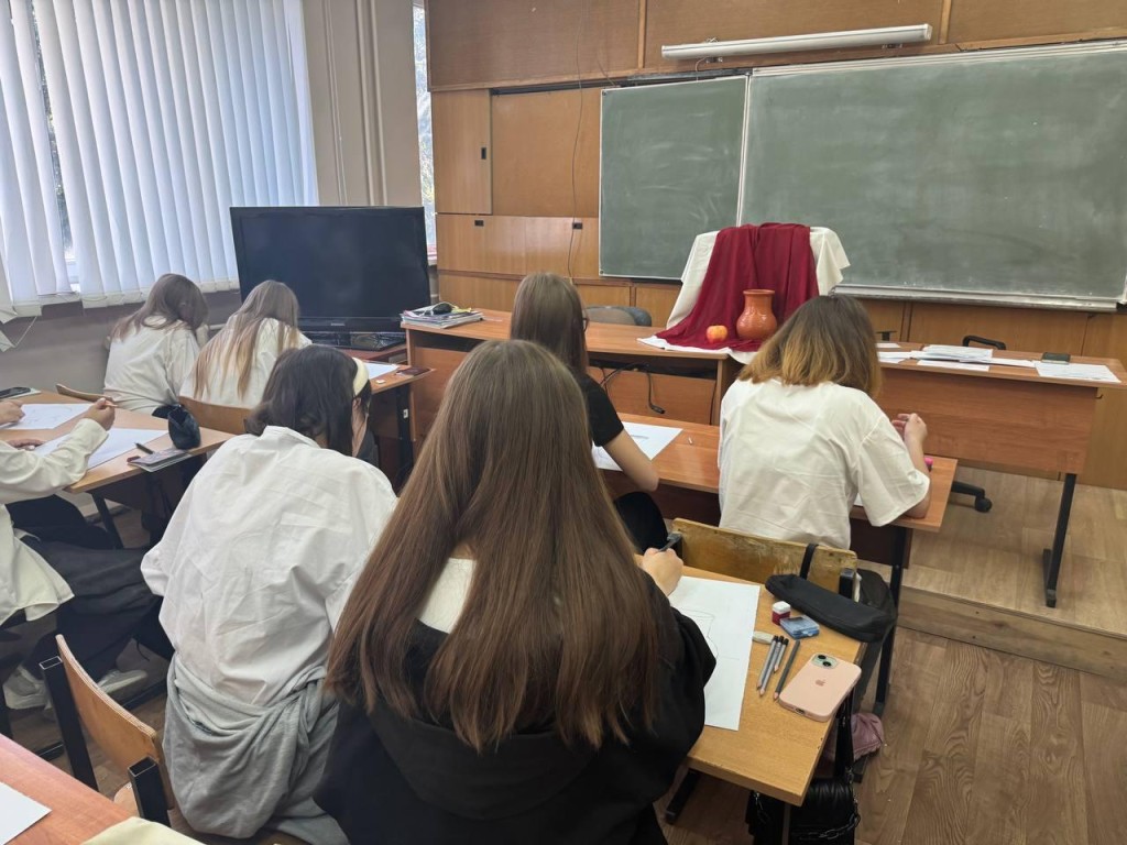 Творческие экзамены для будущих стилистов и дизайнеров прошли в колледже в Сергиевом Посаде