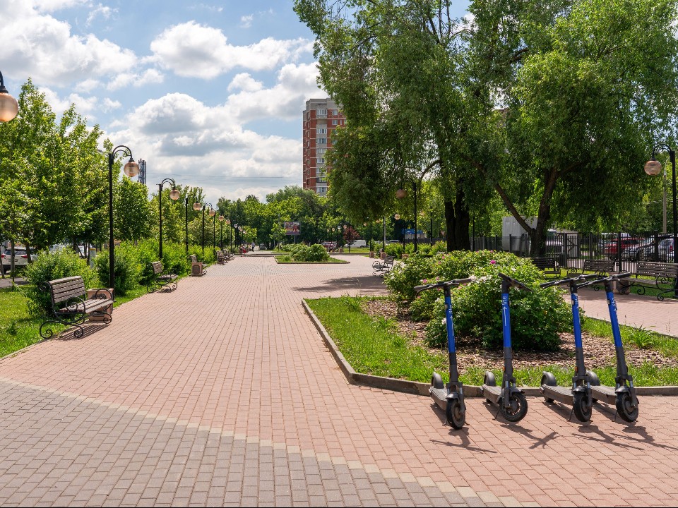 В Лобне упавшего с самоката подростка доставили в травмпункт
