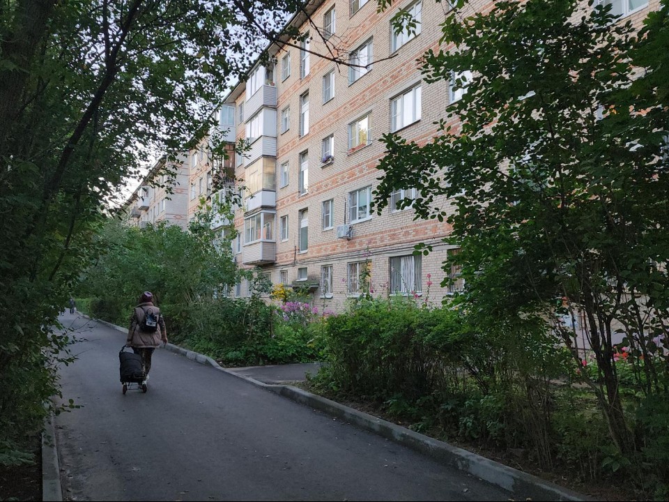 По просьбе жителей в доме на улице Калинина отремонтируют крышу