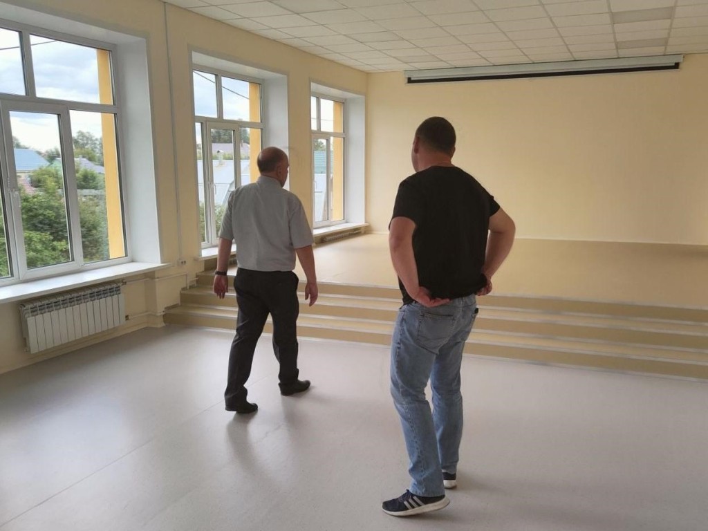 В Обуховской детской школе искусств завершили ремонт зрительного зала