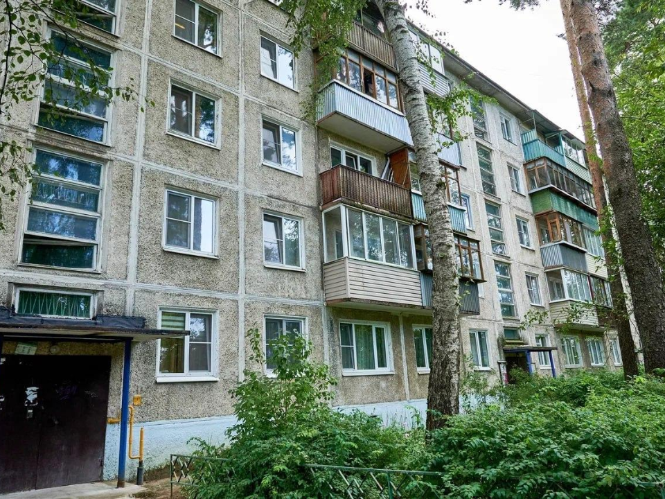 В Дмитрове жители многоквартирного дома получили новую крышу