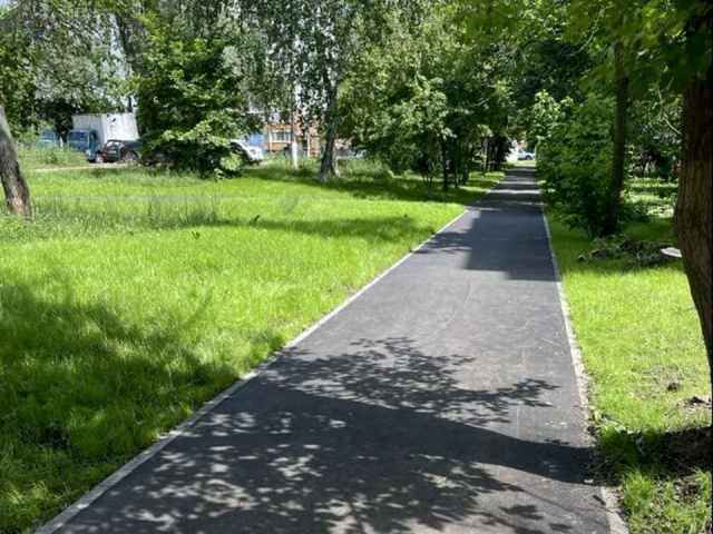 Пешеходные тропы у социальных объектов привели в порядок в Химках