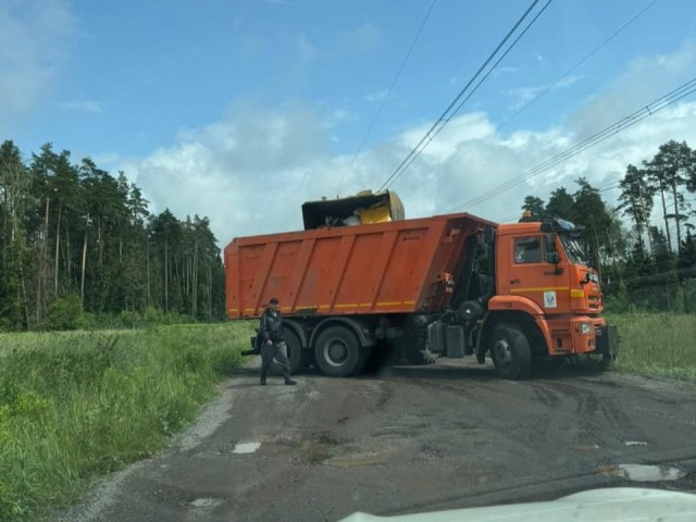 В лесу у деревни Спасское нашли и убрали стихийную свалку