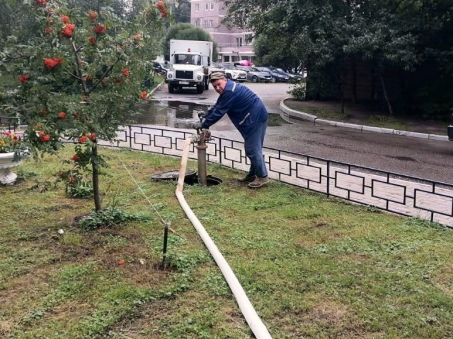 Службы водоканала провели плановую санитарную промывку свыше 3,7 км сетей
