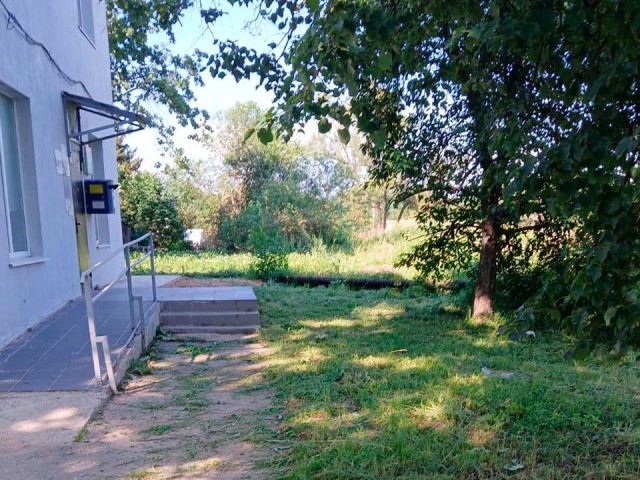 В Дубранивке привели в порядок территорию возле почты