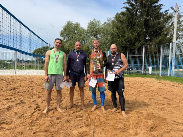Солнечногорские спортсмены завоевали бронзу на турнире по пляжному волейболу