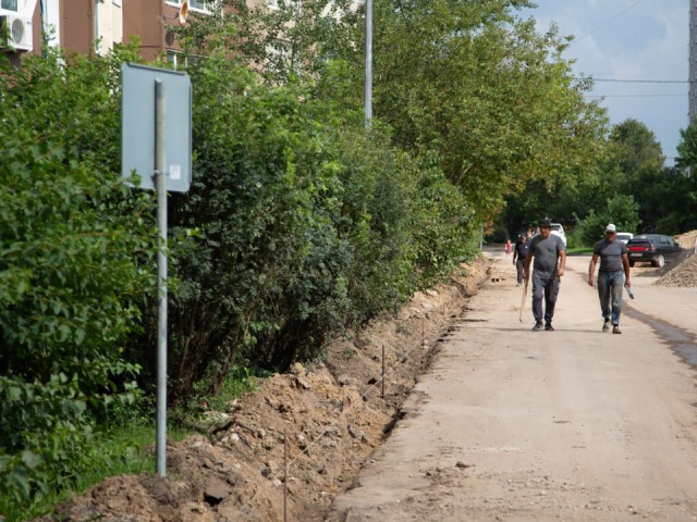 Тротуары, парковки и проезд обновят возле дома 61 в Звездном городке