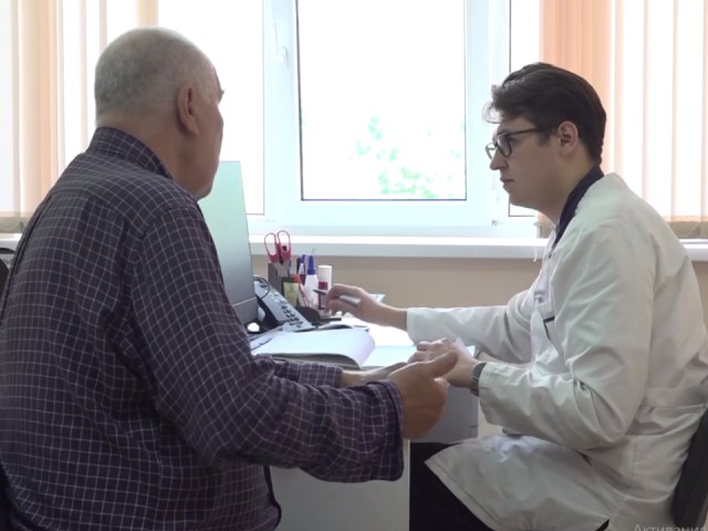 «Мечтал лечить людей с подросткового возраста»: как выпускник Курского меда осваивается в Раменской больнице