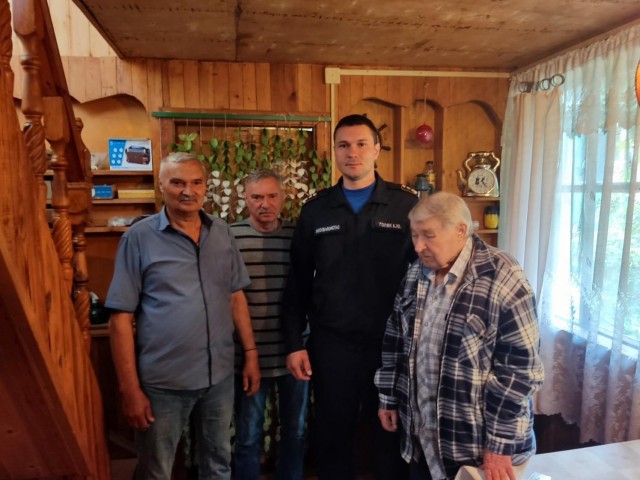 В Ступине торжественно поздравили с 90-летием ветерана ГО и ЧС