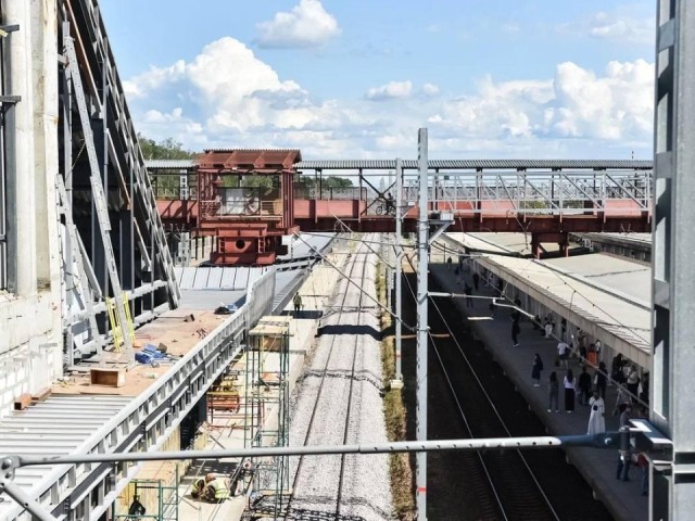 Спуск к платформе поездов дальнего следования откроют на МЦД-4 в Балашихе