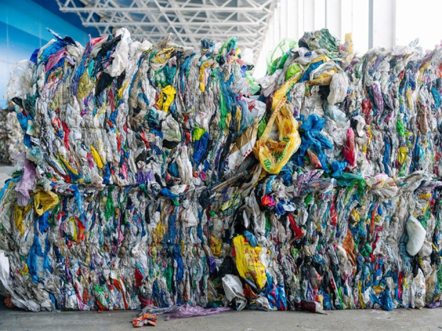 Переработка полиэтилена на КПО «Нева» выросла на 30%