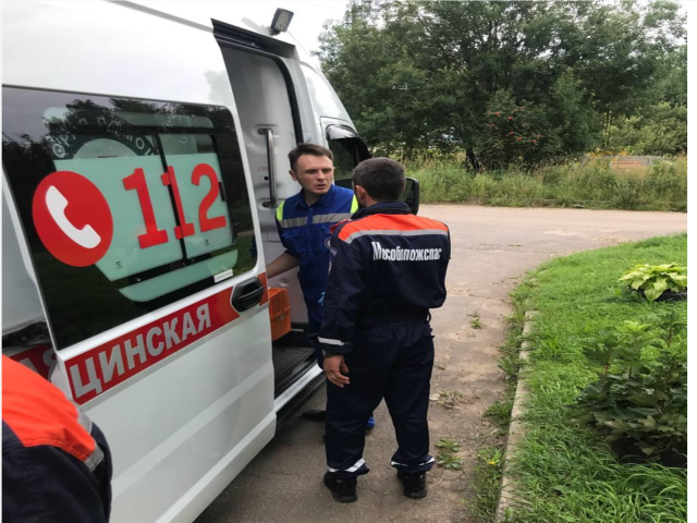 Спасатели помогли бригаде скорой помощи в Солнечногорском округе