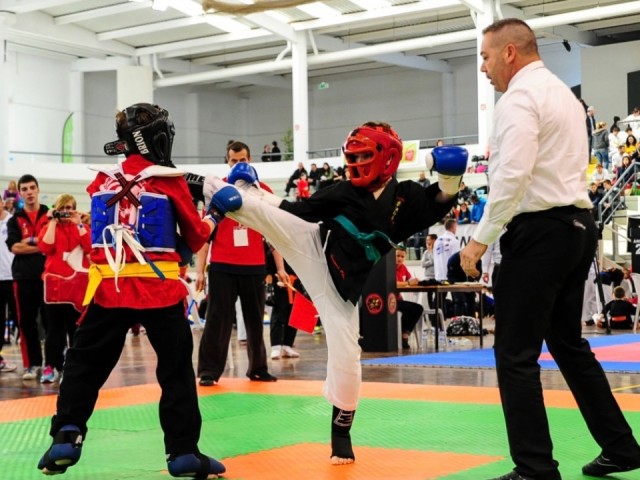 Психолог: единоборства делают детей увереннее и выносливее