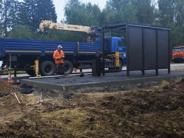 В деревню Покровка вернулся школьный автобус «Покрова — поселок Чайковского»
